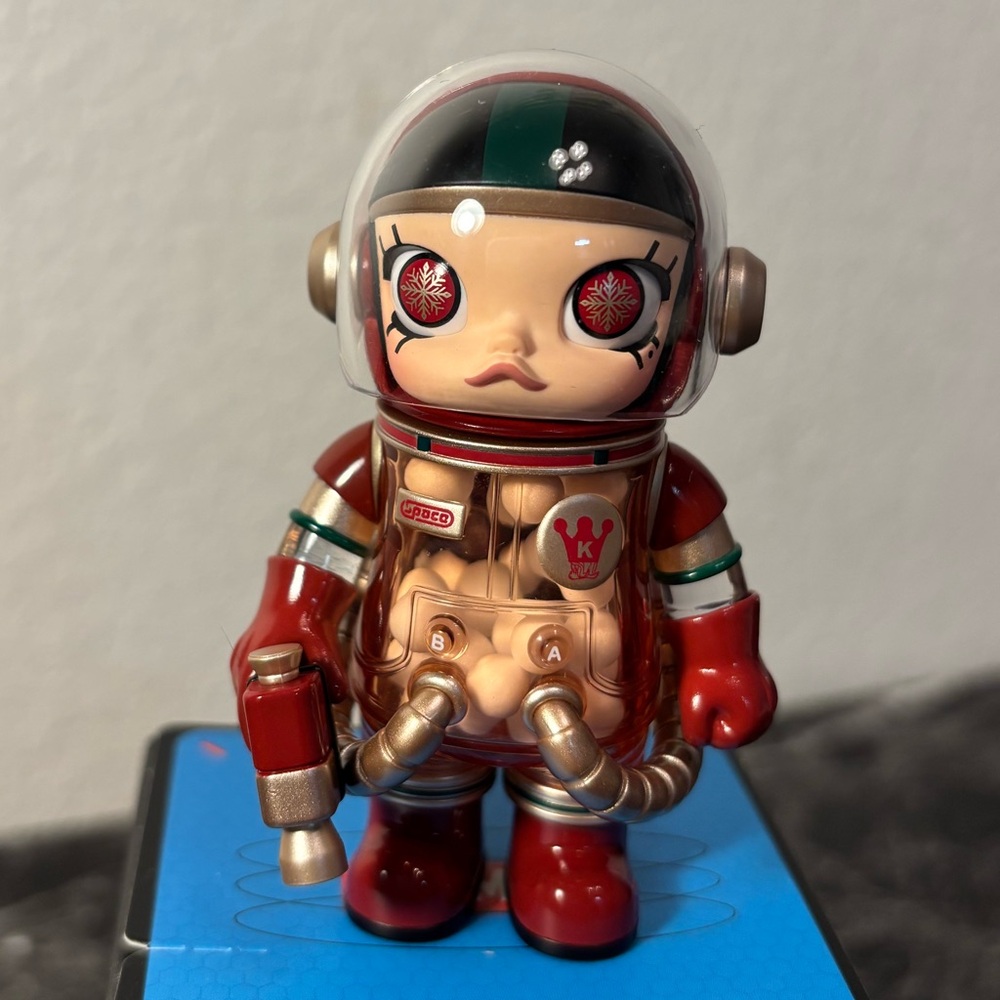 Space Molly 100% Series 04 - Confirmed Christmas 2024